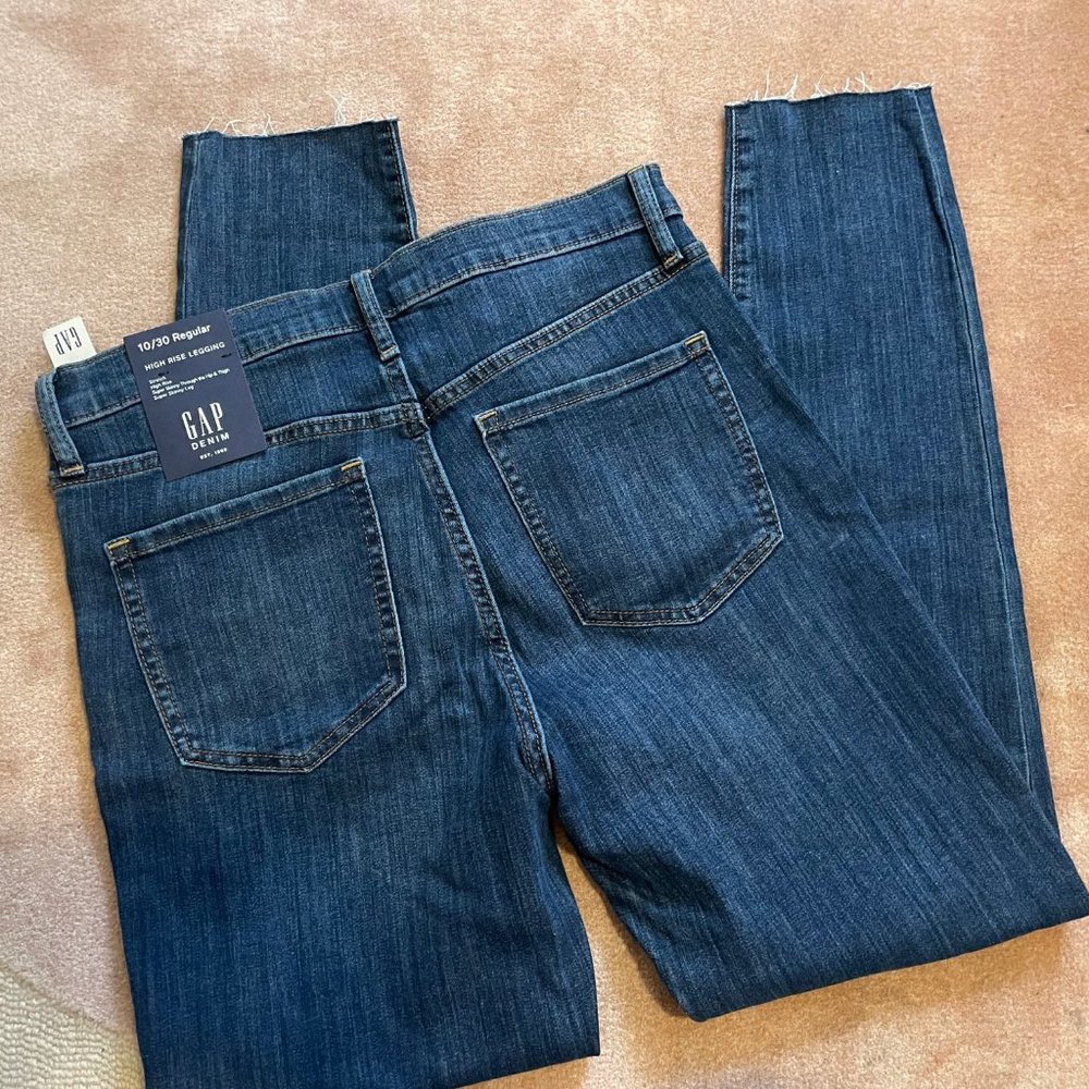 Gap - High Rise Skinny Jean Size 10